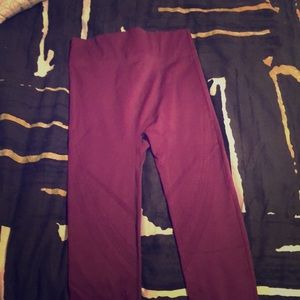 Burgundy leggings